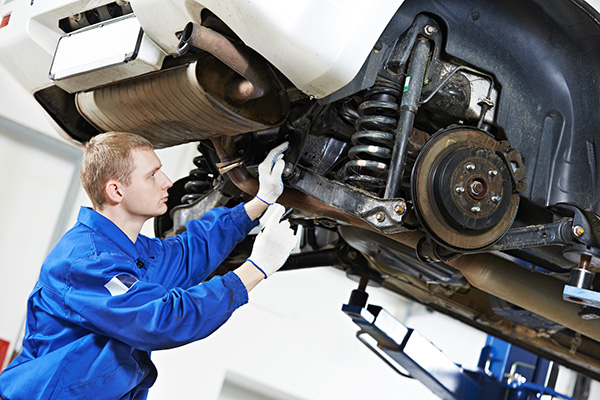 6 Signs Your Suspension Is No Longer Supporting the Car Properly | Kaufman's Auto Repair